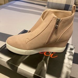 CCOCCI ZOEY WEDGE SHOES IN BLUSH - Size 8 1/2